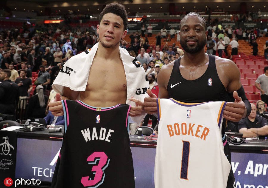 德转比甲身价前10：措利斯3000万欧第1，小斯坦科维奇上榜（德转发布比甲身价前十榜：措利斯以3000万欧居首，小斯坦科维奇入选）