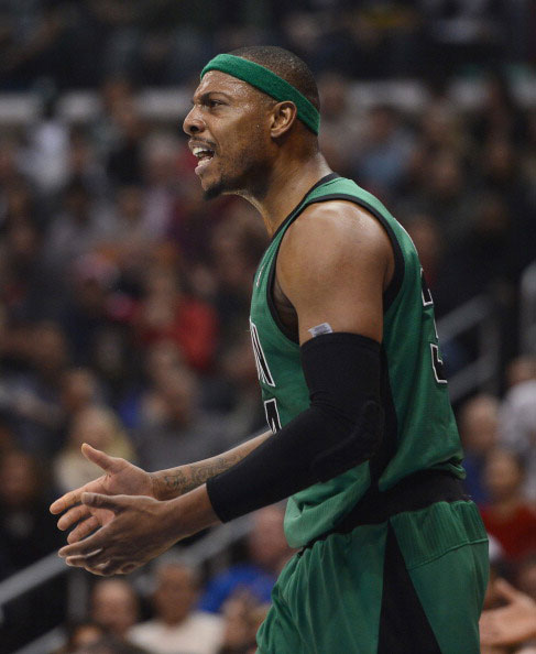 葡萄牙11月大名单：C罗领衔，菲利克斯、莱奥、B费在列（葡萄牙公布11月国家队名单：C罗领衔，菲利克斯、莱奥、B费入选）