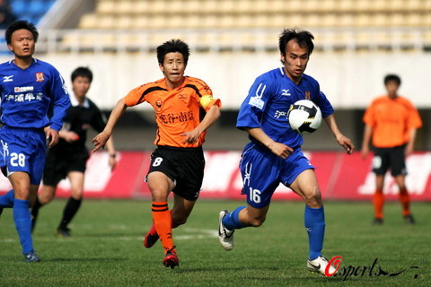 库普梅纳斯：我们想拿意杯冠军，但接下来要专注踢那不勒斯（库普梅纳斯：目标意杯夺冠，当下专注对阵那不勒斯）