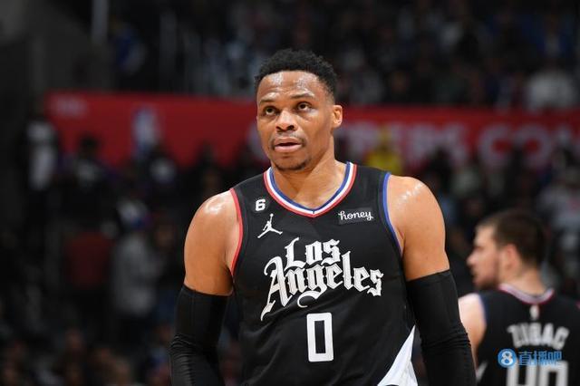 希门尼斯：进球那一刻想起了妻儿，那球是我所爱的人一起进的（希门尼斯：破门一刻想起妻儿，这球献给我所爱的人）