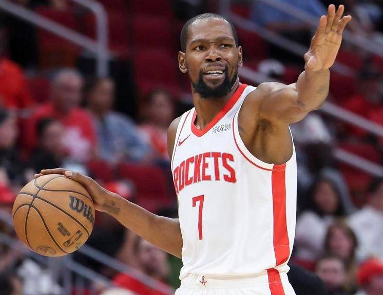 埃切韦里冬窗回河床？记者：经纪人和曼城都没有进行相关讨论（记者称埃切韦里冬窗回归河床暂无谈判：经纪人与曼城未就此沟通）