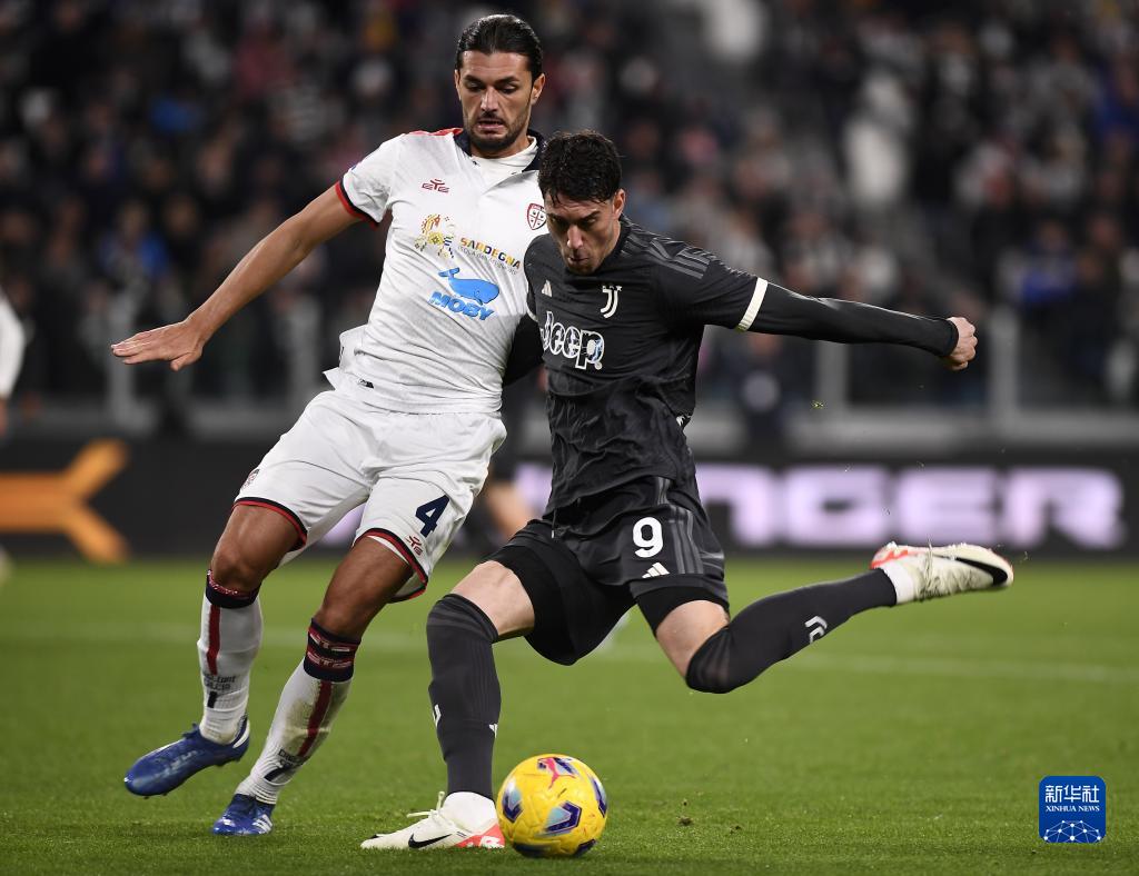 穆雷和里夫斯：领跑全明星候选人名单（穆雷与里夫斯位居全明星候选榜首）