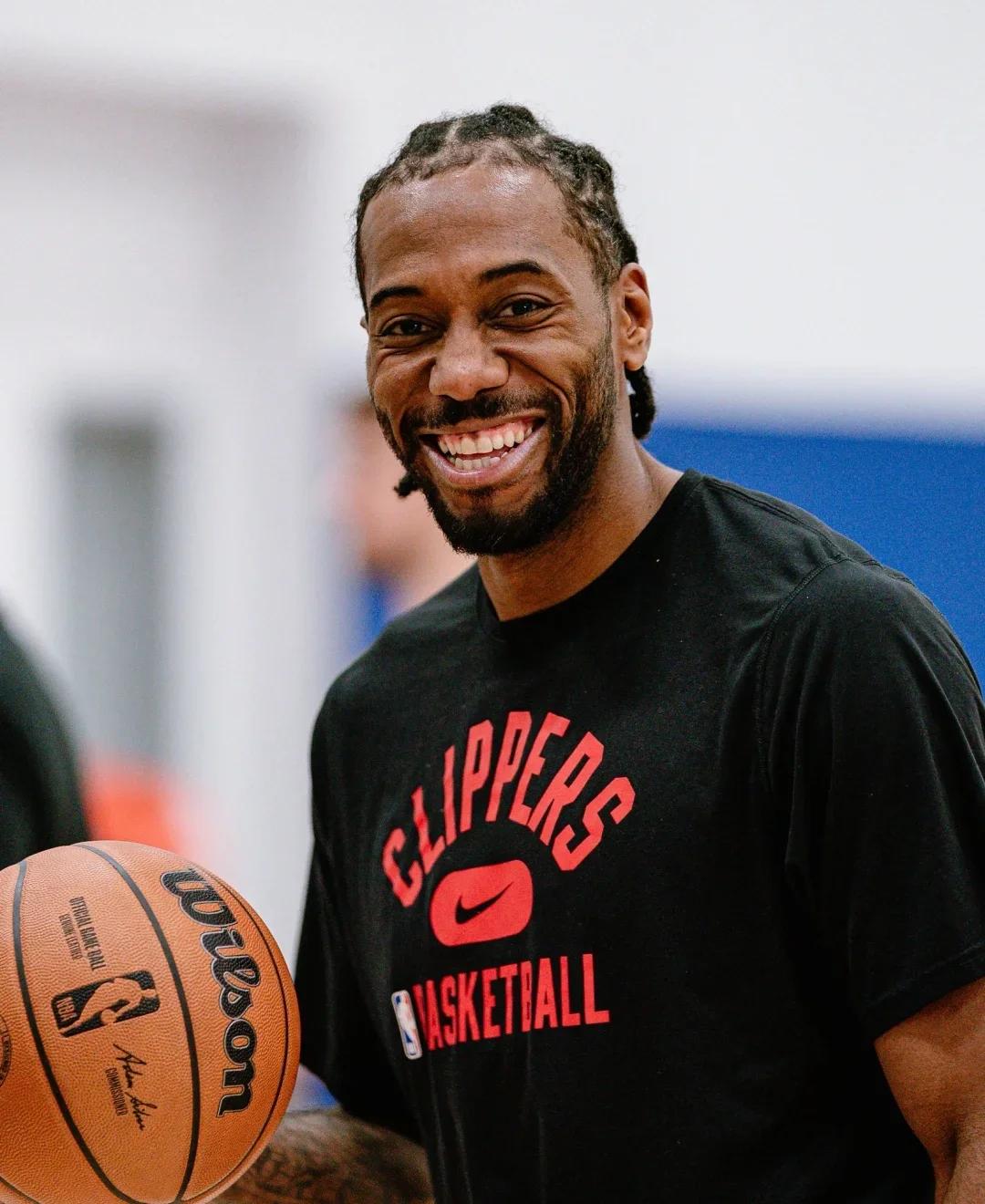 拉基蒂奇：无论哪队球迷都会喜欢魔笛；亚马尔要走自己的路（拉基蒂奇：不论支持哪队，球迷都会爱魔笛；亚马尔应走自己的路）