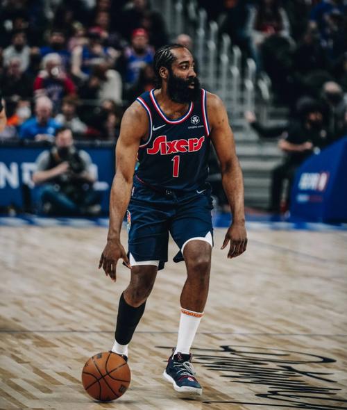 2350天的等待！阿尔及利亚时隔超6年再度在非洲杯正赛取胜（阿尔及利亚终结2350天等待，时隔6年多再取非洲杯正赛胜利）