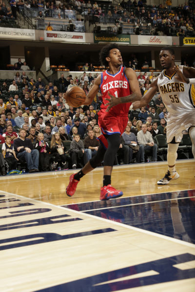 姆巴佩：防守维尼修斯90分钟，太折磨边后卫了（姆巴佩：边后卫全场盯防维尼修斯，实在太折磨人）